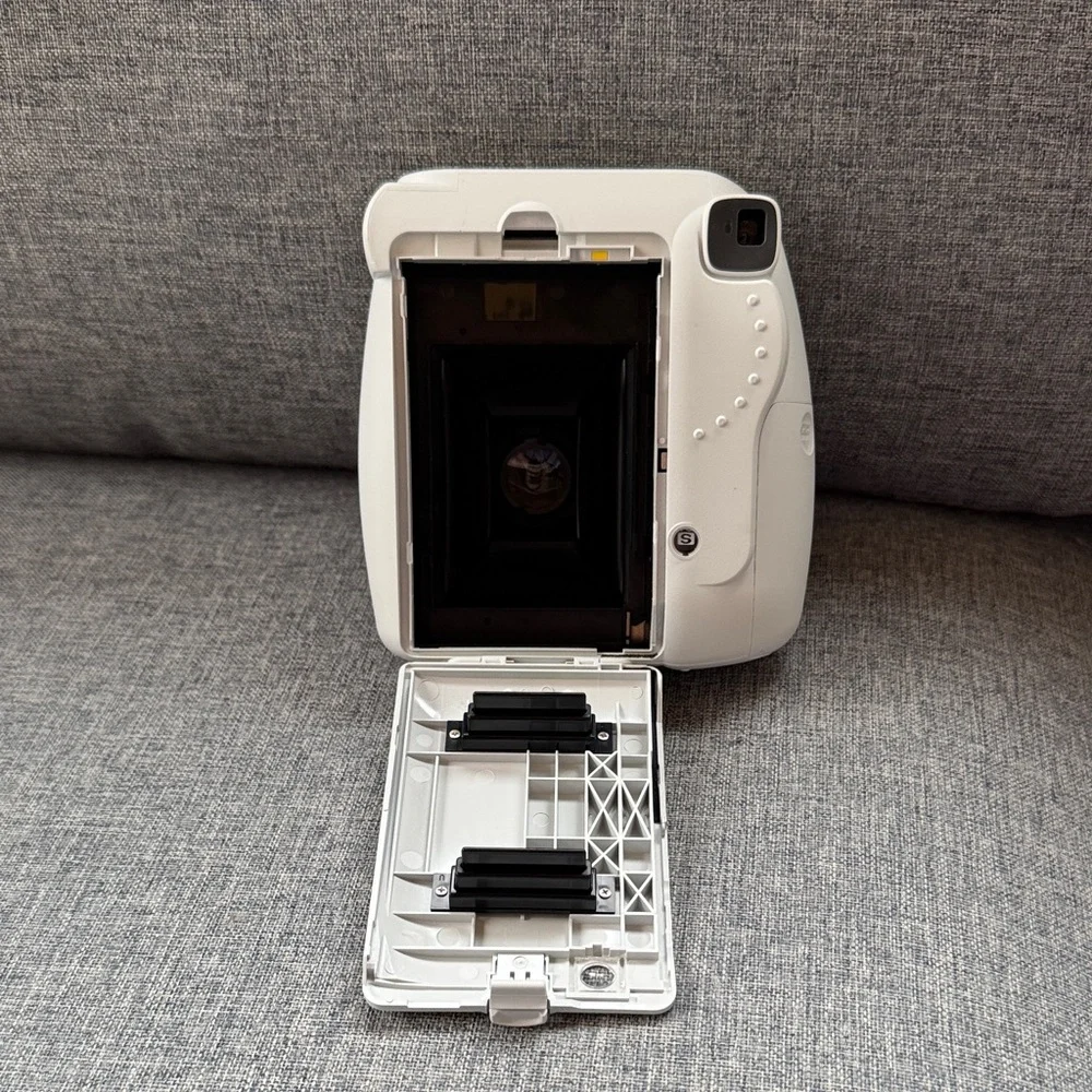 Instax Mini 9 Camera in Light Grey